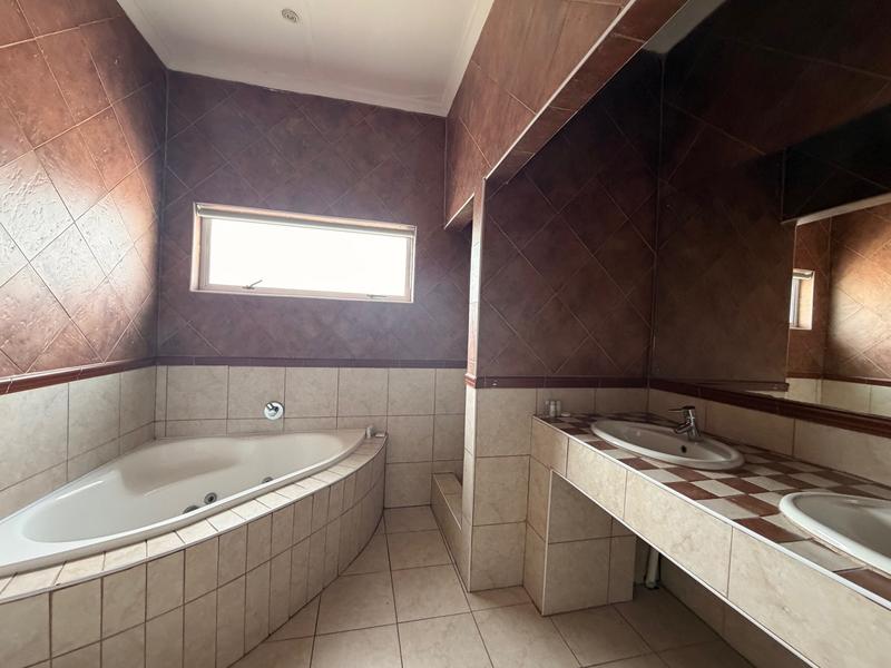 Commercial Property for Sale in Mill Park Eastern Cape